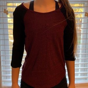 A three-quarter shirt